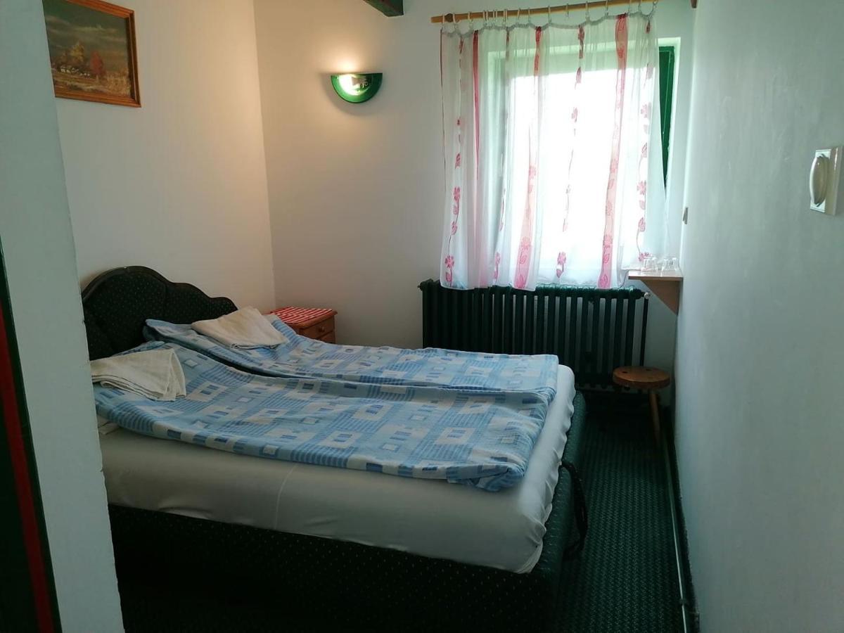 Fogado Hotel Palic Ngoại thất bức ảnh