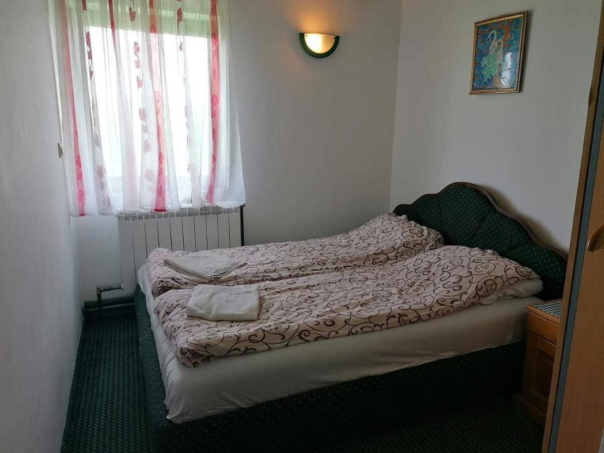 Fogado Hotel Palic Ngoại thất bức ảnh